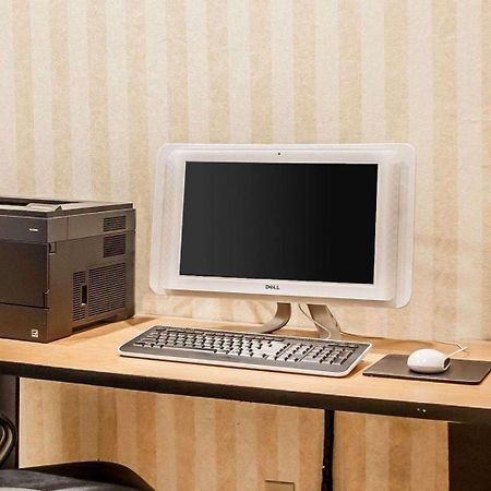 Comfort Inn Conference Center Hillsboro Εξωτερικό φωτογραφία