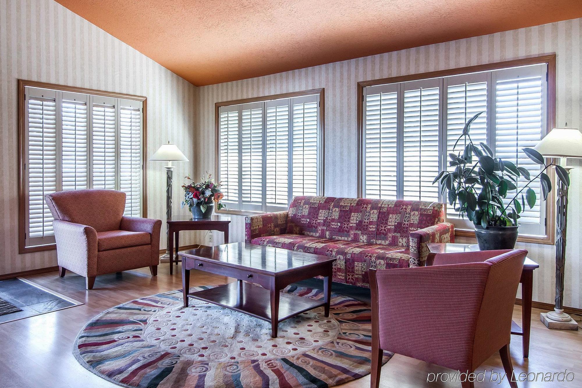 Comfort Inn Conference Center Hillsboro Εξωτερικό φωτογραφία