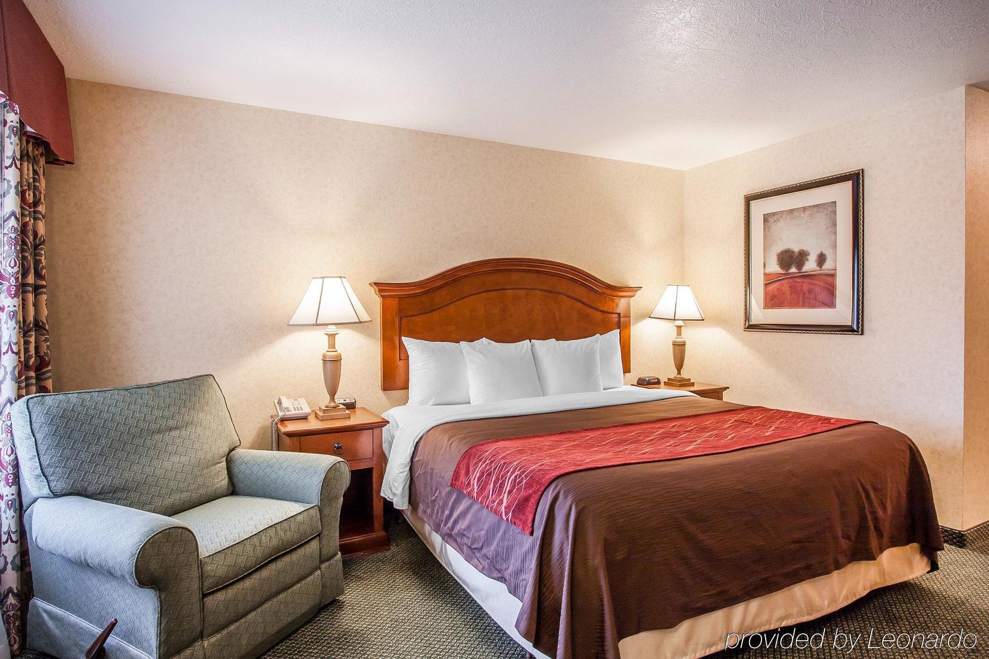 Comfort Inn Conference Center Hillsboro Εξωτερικό φωτογραφία