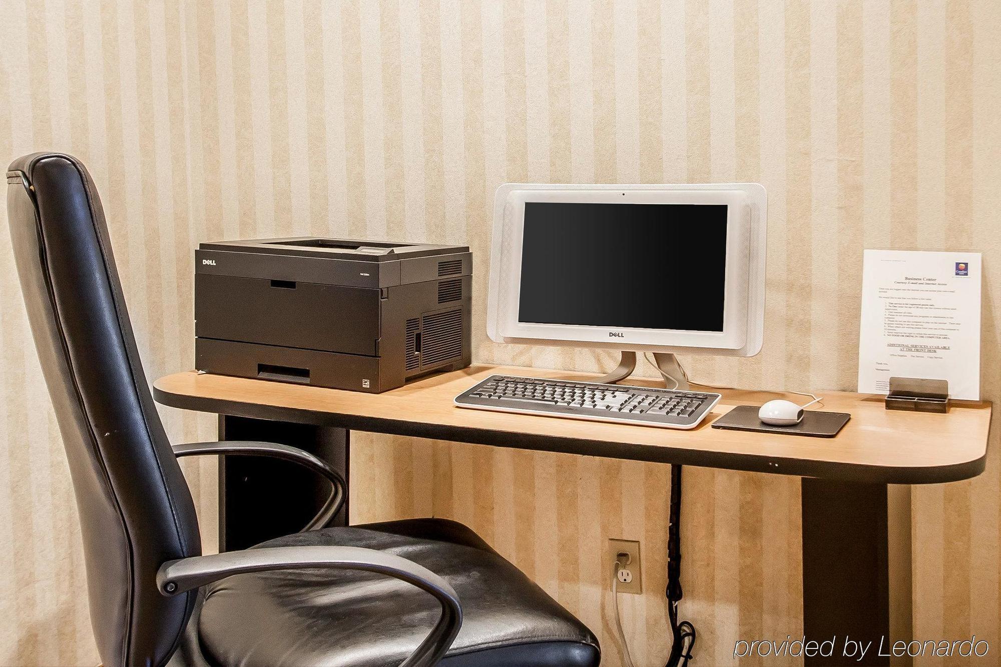 Comfort Inn Conference Center Hillsboro Εξωτερικό φωτογραφία