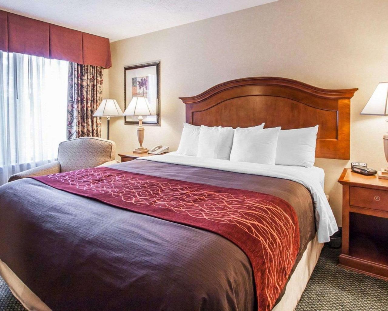 Comfort Inn Conference Center Hillsboro Εξωτερικό φωτογραφία