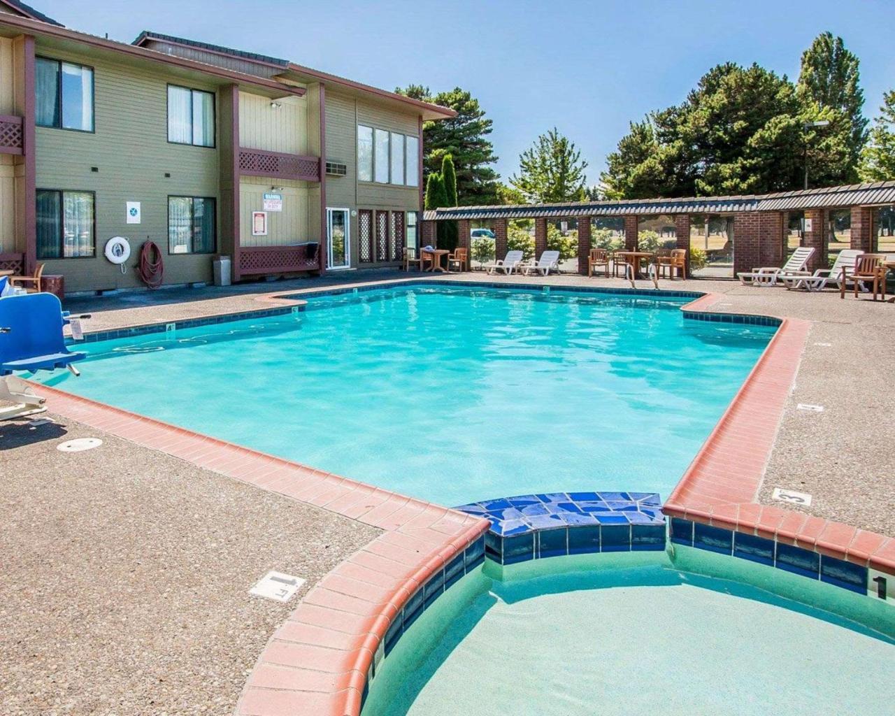 Comfort Inn Conference Center Hillsboro Εξωτερικό φωτογραφία