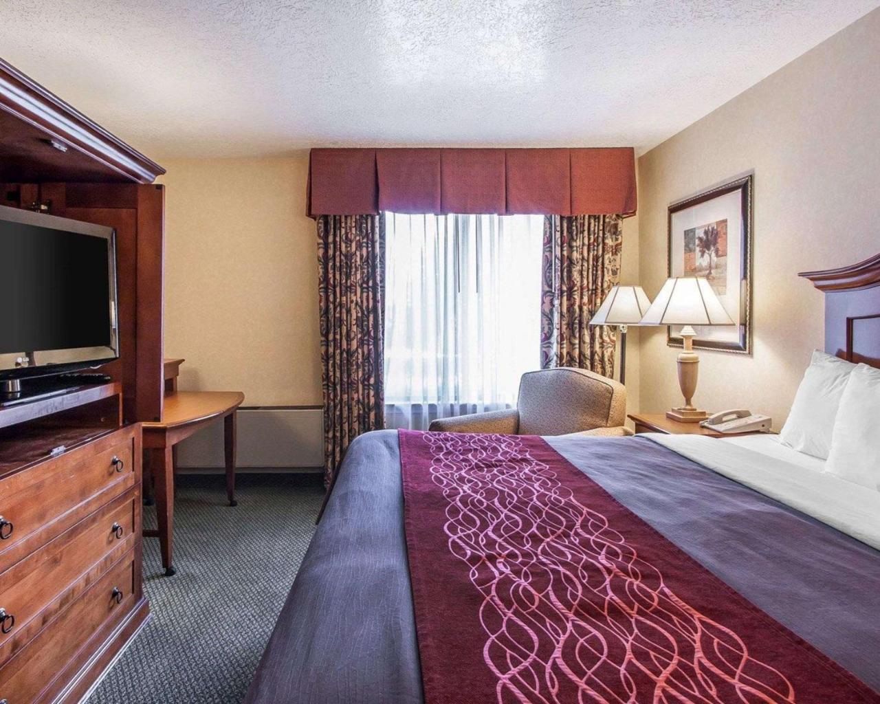 Comfort Inn Conference Center Hillsboro Εξωτερικό φωτογραφία