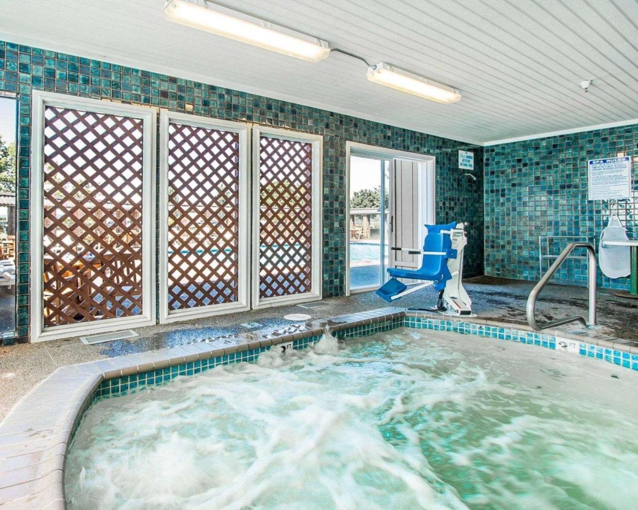 Comfort Inn Conference Center Hillsboro Εξωτερικό φωτογραφία